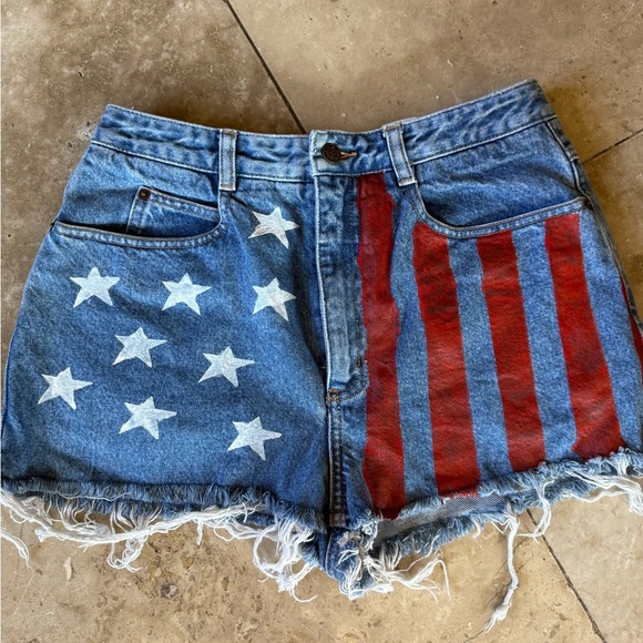 Talbots ladies denim cut off short size 10 hand painted stars and stripes - Picture 3 of 12